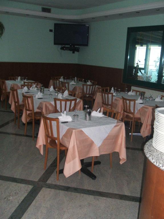 Loiano Hotel Kristall מראה חיצוני תמונה