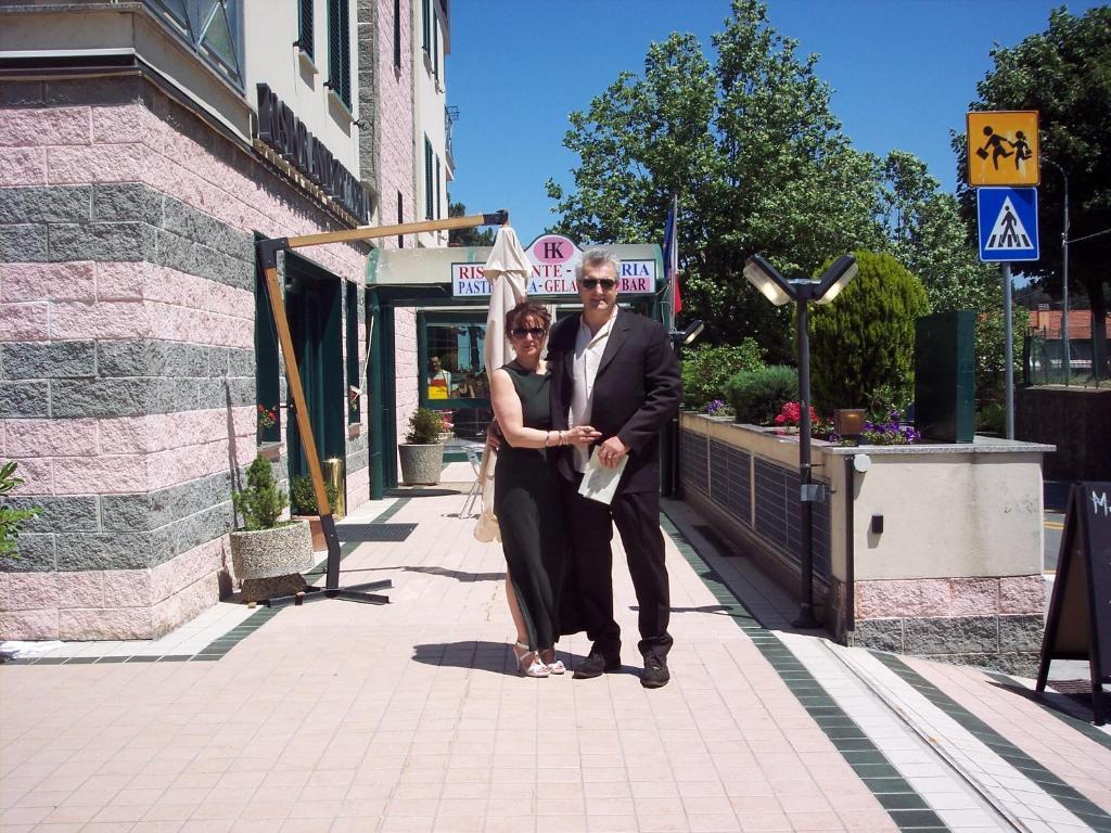 Loiano Hotel Kristall מראה חיצוני תמונה